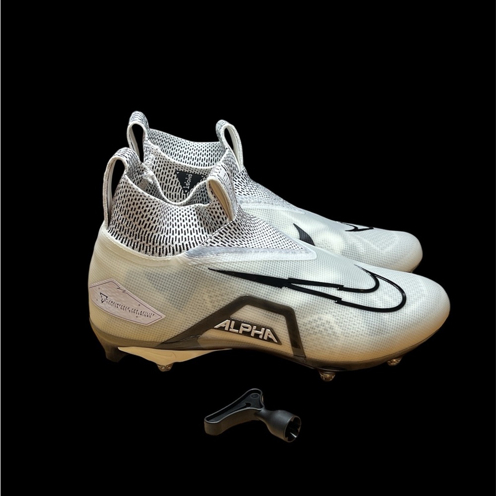 Size 13 - Nike Alpha Menace Elite 3 Football Cleats US 13 White Black DR5659-100